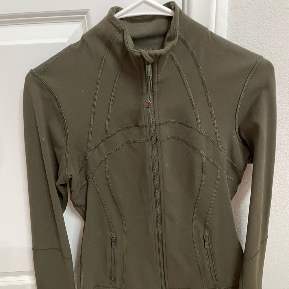 Excellent condition olive green jacket